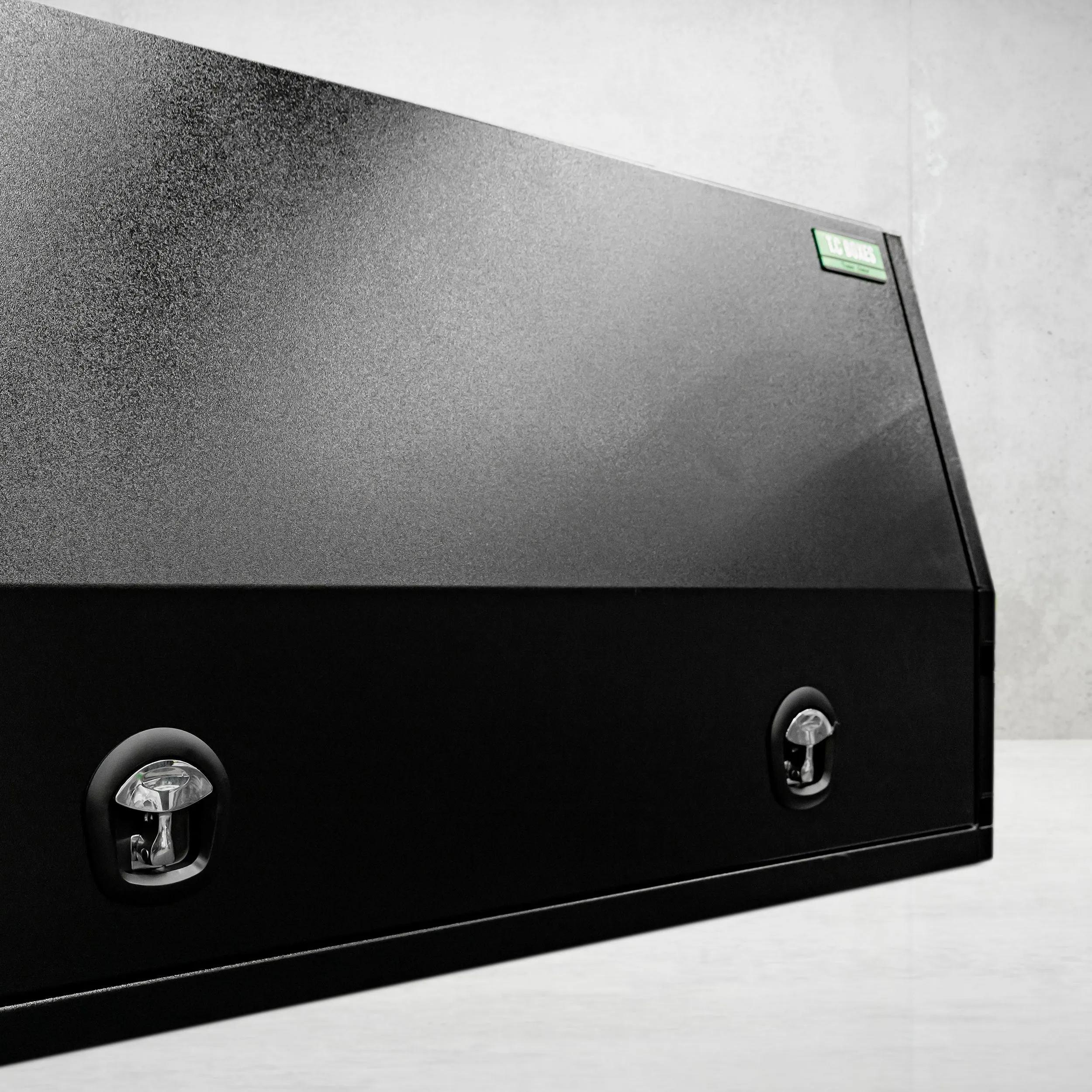 1950mm Aluminium Canopy - Black