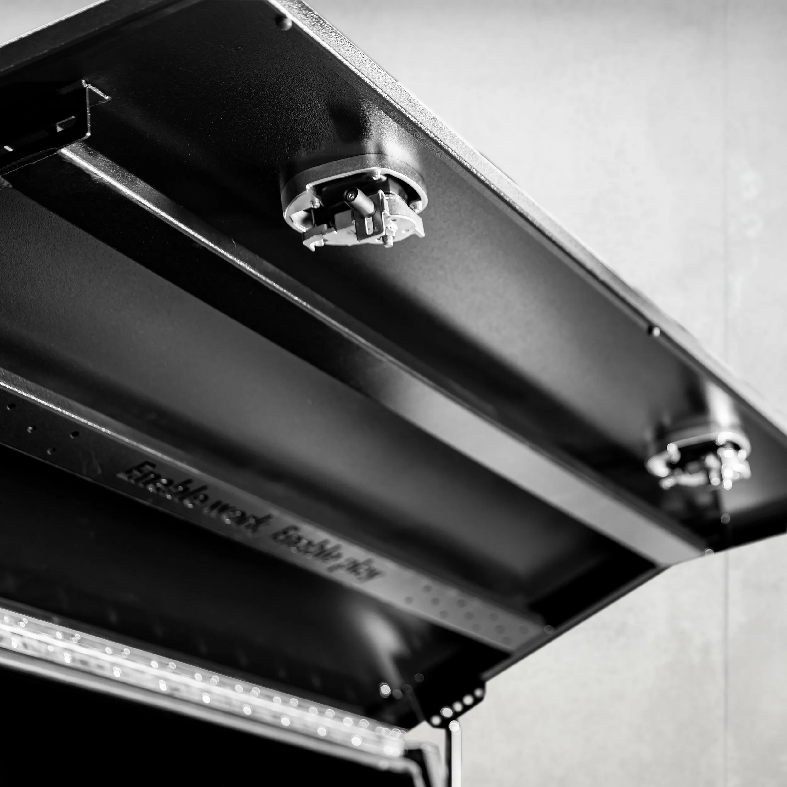 1950mm Aluminium Canopy - Black