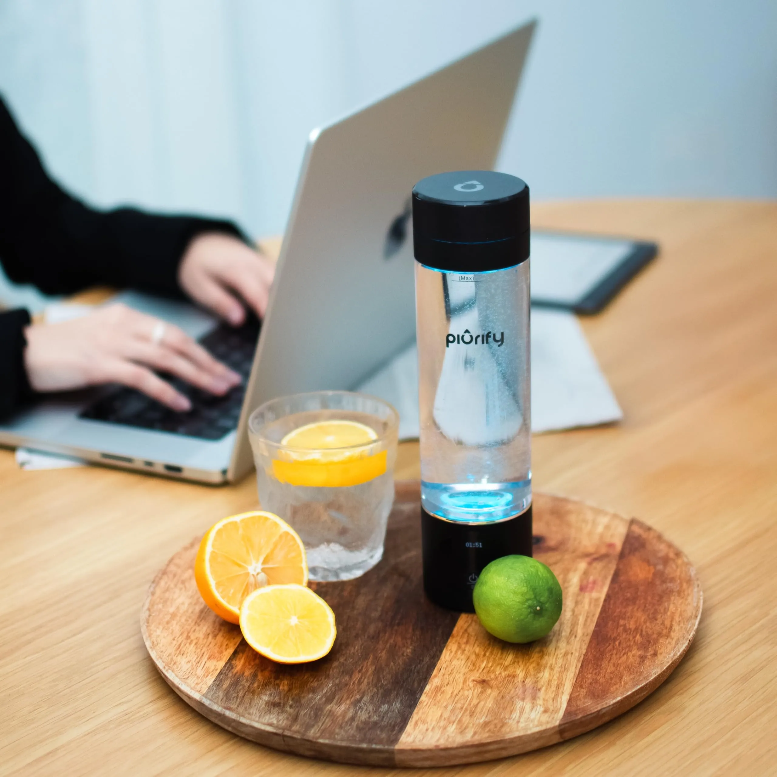 Hydrogen Water Bottle Generator - Up to 4100  PPB Concentration - SPE/PEM Technology - Certified H2 Generator - Portable Athletic Performance & Hydration System - 6-Hour Hydrogen Retention (Black)